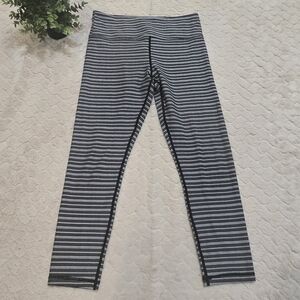 Zyia Active Black Aztec Adrenaline 7/8 Leggings, Size 8-10